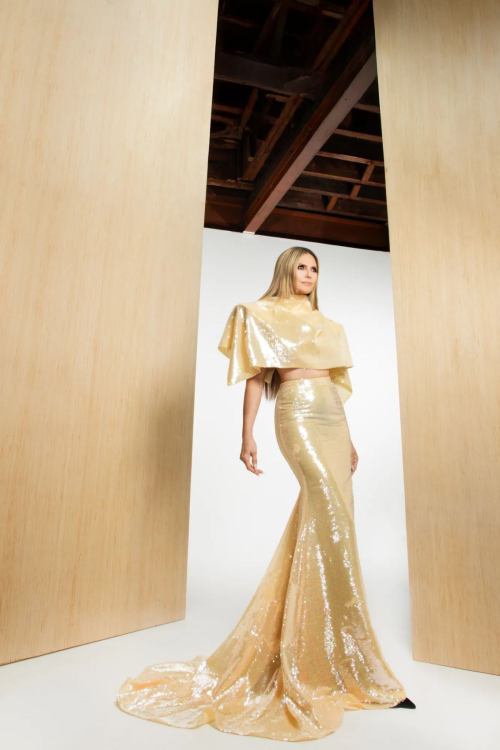 Heidi Klum for Christian Siriano Resort, June 2025 6
