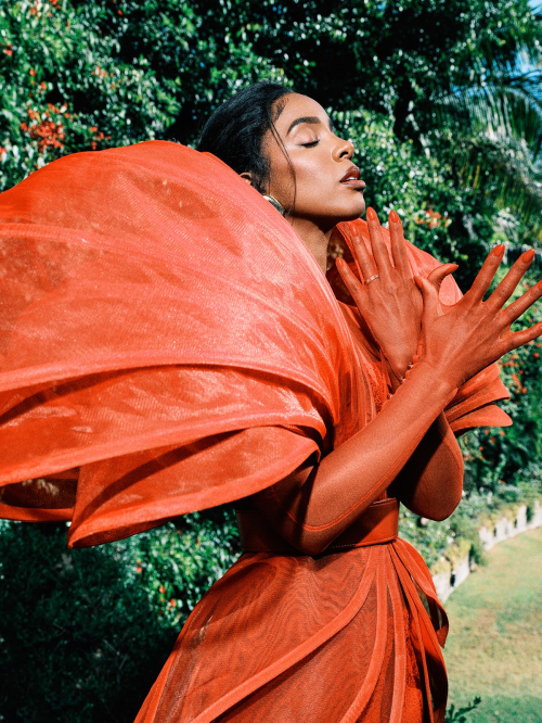 Kelly Rowland for L