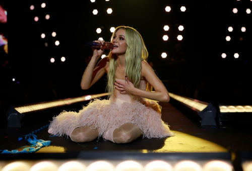 Kelsea Ballerini Live on Tour in Nashville, Jan 2025 3