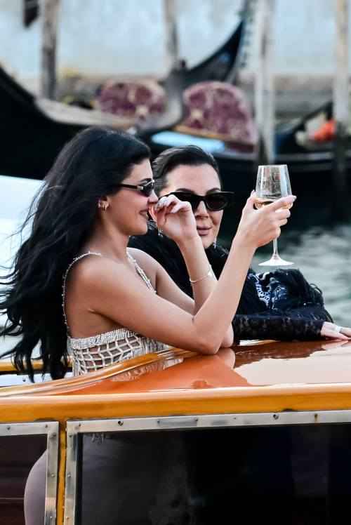 Kendall & Kylie Jenner Outside Gritti Hotel Venice, June 2025 2