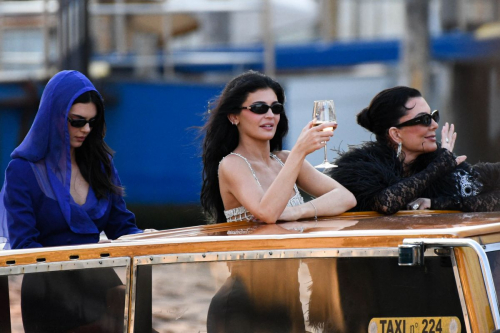 Kendall & Kylie Jenner Outside Gritti Hotel Venice, June 2025 4
