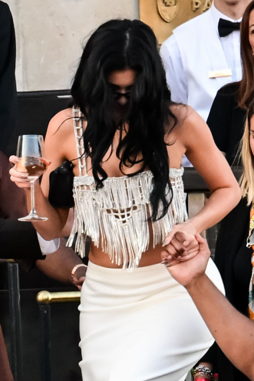 Kendall & Kylie Jenner Outside Gritti Hotel Venice, June 2025 7
