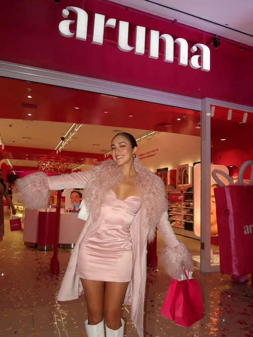 Luana Barron at Aruma Store Opening Lima, June 2025