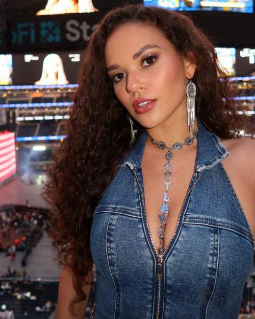 Madison Pettis – Instagram Photos, June 2025