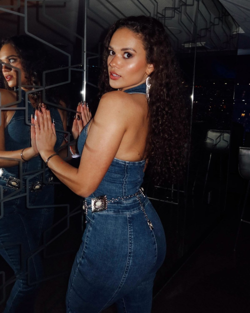 Madison Pettis – Instagram Photos, June 2025 21