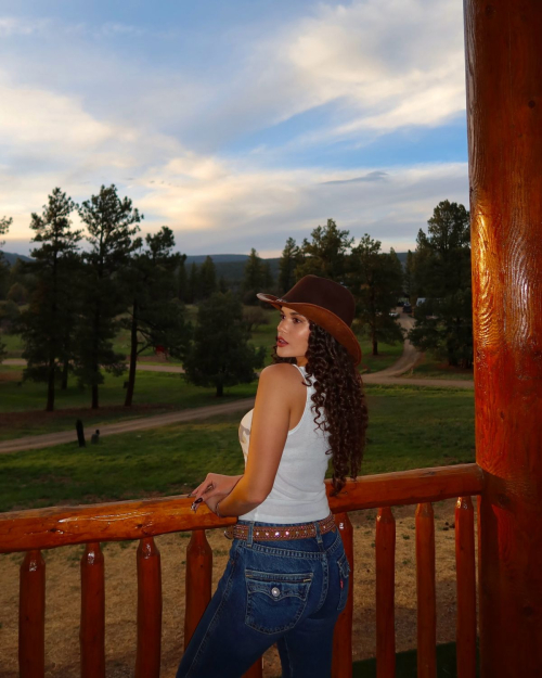 Madison Pettis – Instagram Photos, June 2025 27