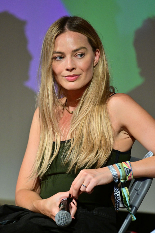 Margot Robbie at Glastonbury Festival, June 2025 9