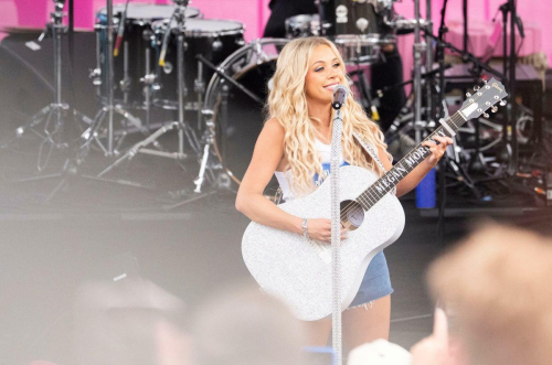 Megan Moroney at CMA Fest Riverfront Stage, June 2025 1
