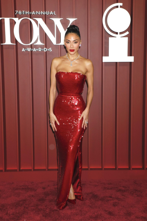 Nicole Scherzinger at Tony Awards Radio City, June 2025 1
