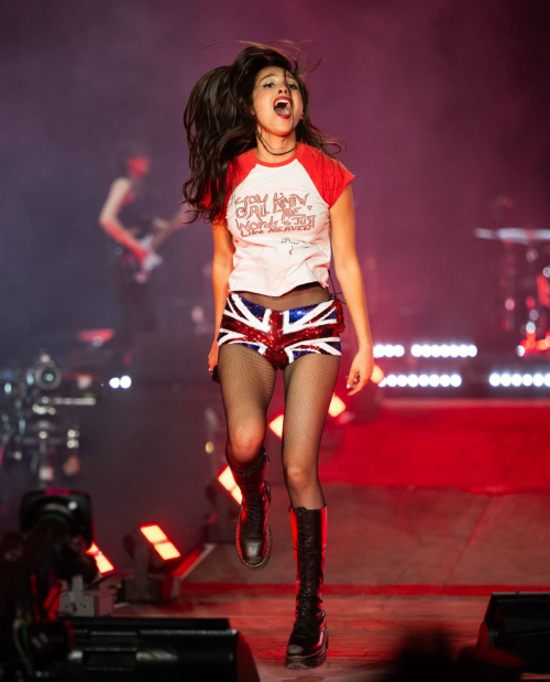 Olivia Rodrigo Performs at Glastonbury, June 2025 8