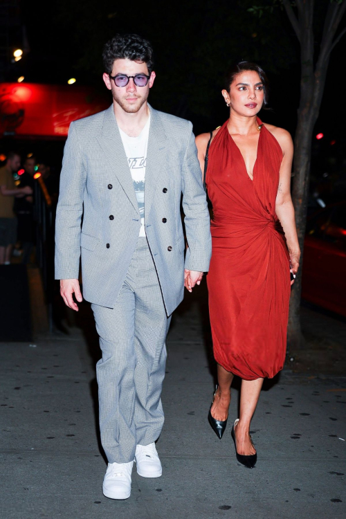 Priyanka Chopra & Nick Jonas at Emilio’s NYC, June 2025 2
