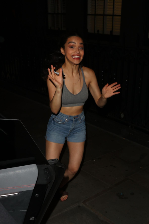 Rachel Zegler Leaves Evita at London Palladium, June 2025 3