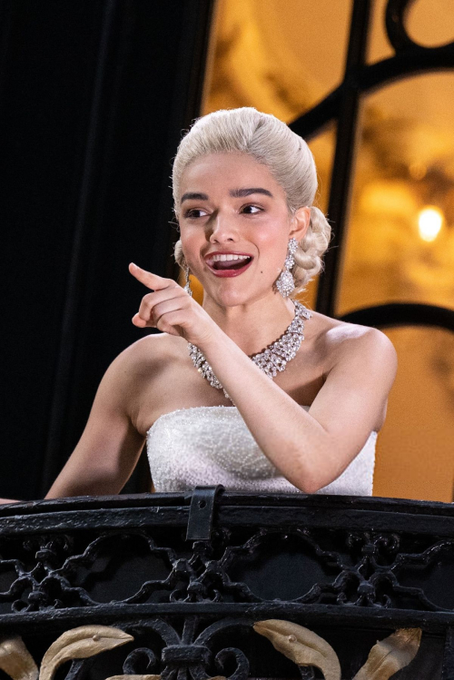 Rachel Zegler Performs Evita at London Palladium, June 2025 1