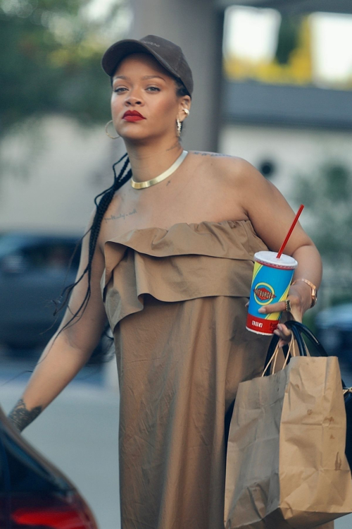 Rihanna Leaves FatBurger LA, June 2025 1