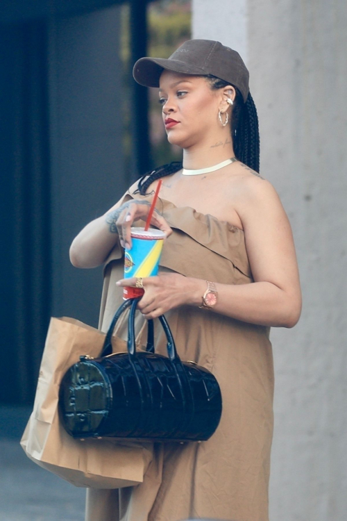 Rihanna Leaves FatBurger LA, June 2025 6