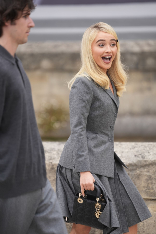 Sabrina Carpenter at Dior Fashion Show Paris, June 2025 1