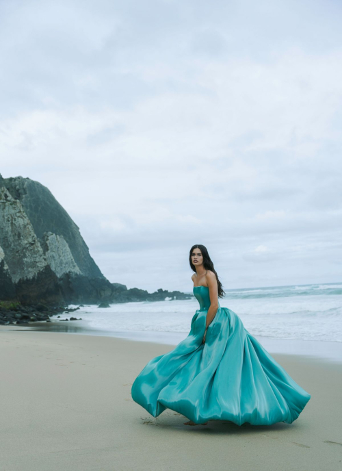 Sara Sampaio for Vogue Portugal, June 2025 1