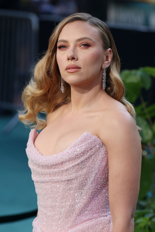 Scarlett Johansson at Jurassic World Premiere London, June 2025 4