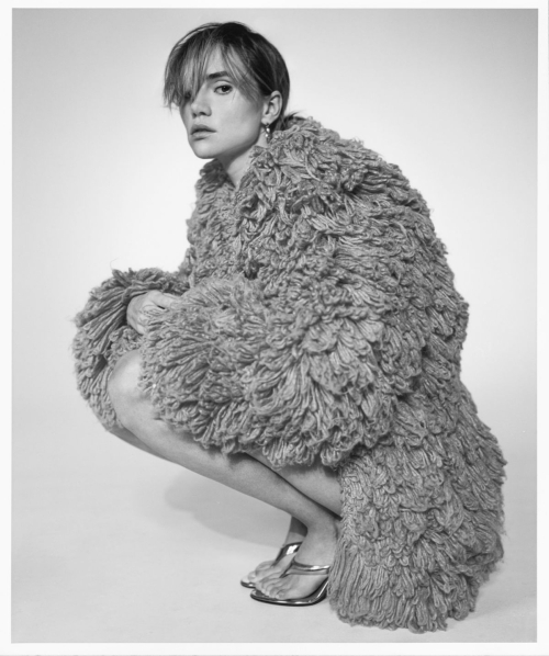 Suki Waterhouse for Love Want Issue 37, June 2025 9