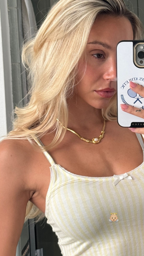 Alexis Ren Stunning Instagram Uploads, July 2025 2