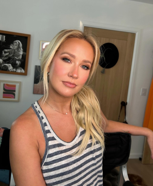 Anna Camp Elegant Instagram Pictures, July 2025