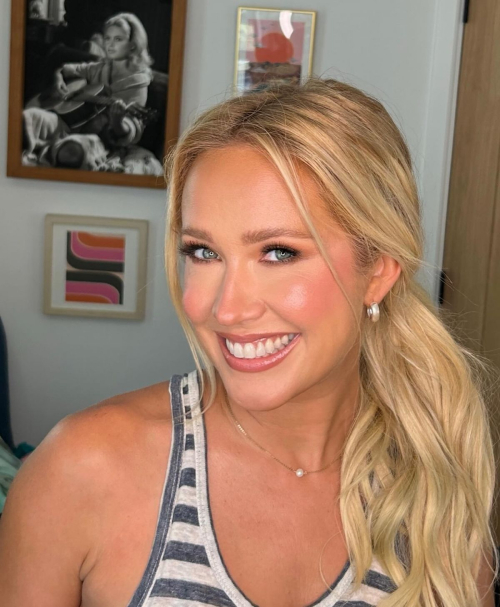 Anna Camp Elegant Instagram Pictures, July 2025 1