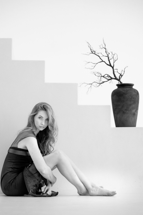 Anna Hiltrop L’Officiel Baltic Photoshoot April 2025 6