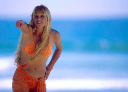 Anna Kournikova bikini shoot in Acapulco, 2002 2