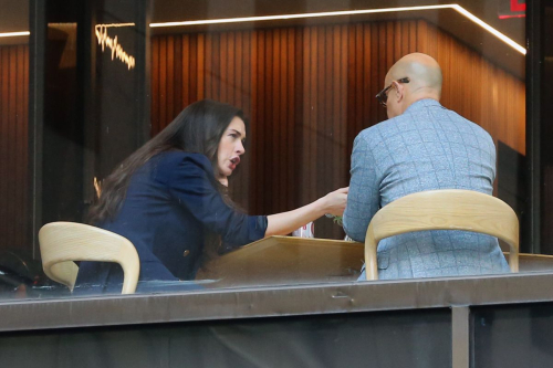Anne Hathaway on Devil Wears Prada 2 Set July 2025 5