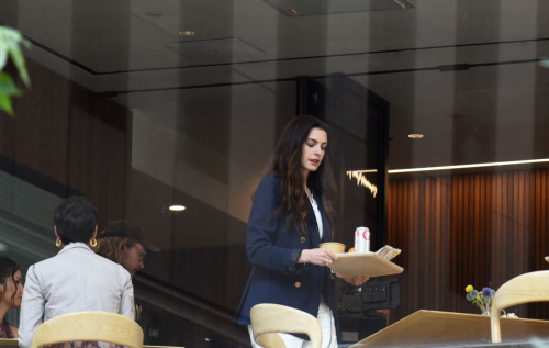 Anne Hathaway on Devil Wears Prada 2 Set July 2025 6