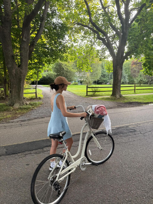 Caylee Cowan Stunning Instagram Photos July 2025 8