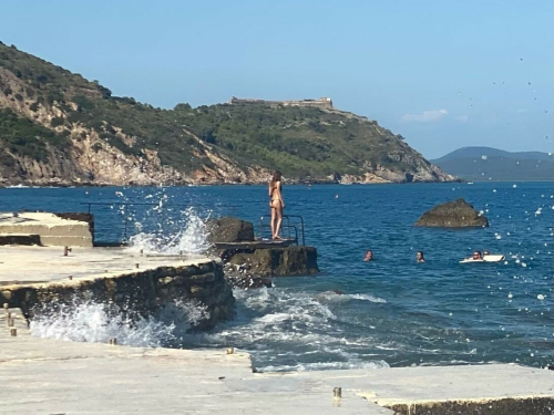 Charlotte Lawrence instagram photos, Jul 2025 1