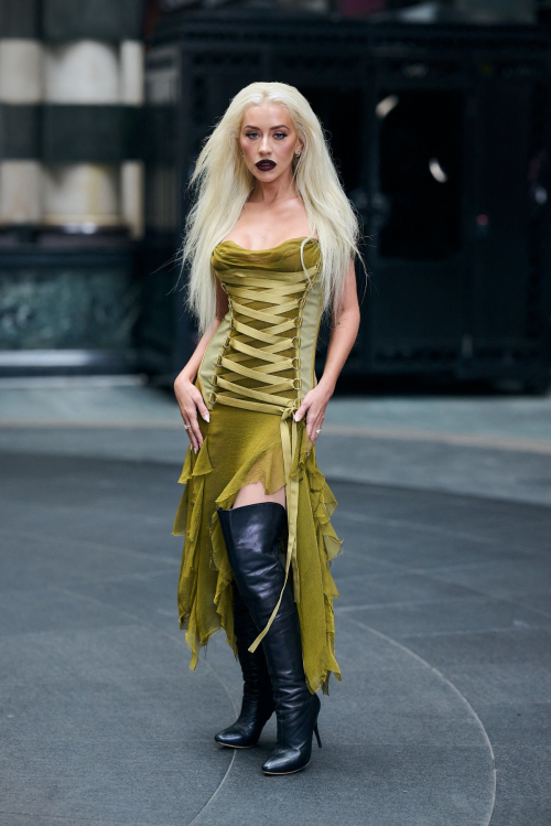 Christina Aguilera at Burlesque photocall in London 1