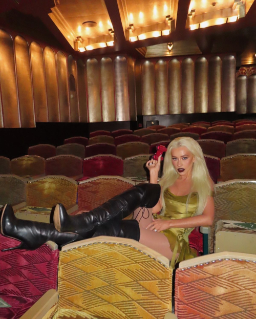 Christina Aguilera Gorgeous Instagram Photos July 2025 3