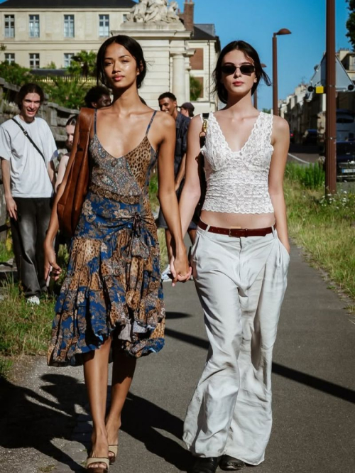 Deva Cassel at Jacquemus Paris Show, June 2025 5