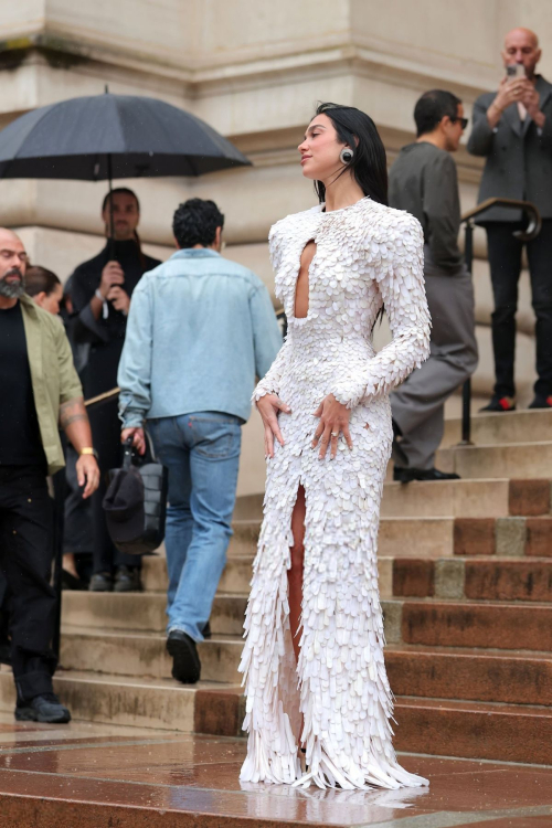 Dua Lipa at Schiaparelli show Paris Fashion Week, July 2025 3