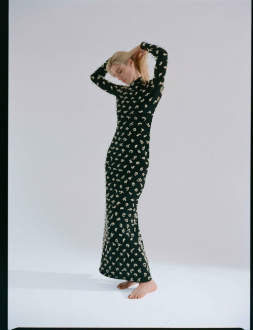 Elizabeth Debicki for Perfect Magazine Issue 6, Feb 2024 10