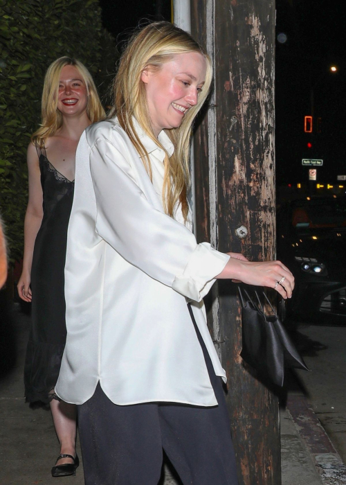 Elle and Dakota Fanning Leave Dinner in Santa Monica, July 2025