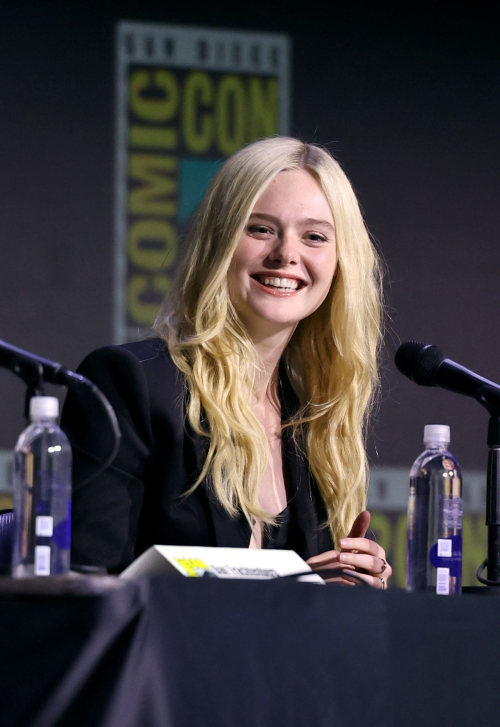 Elle Fanning at Predator Panel Comic-Con July 2025 1