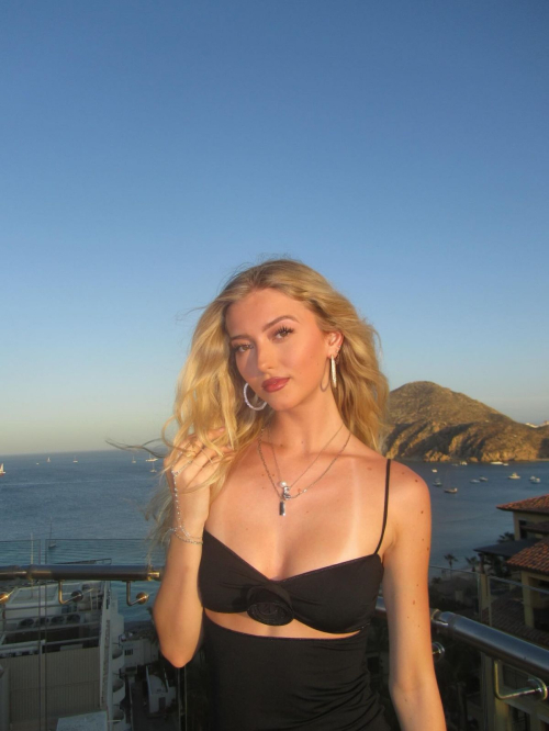 Emily Dobson Chic Instagram Collection, July 2025