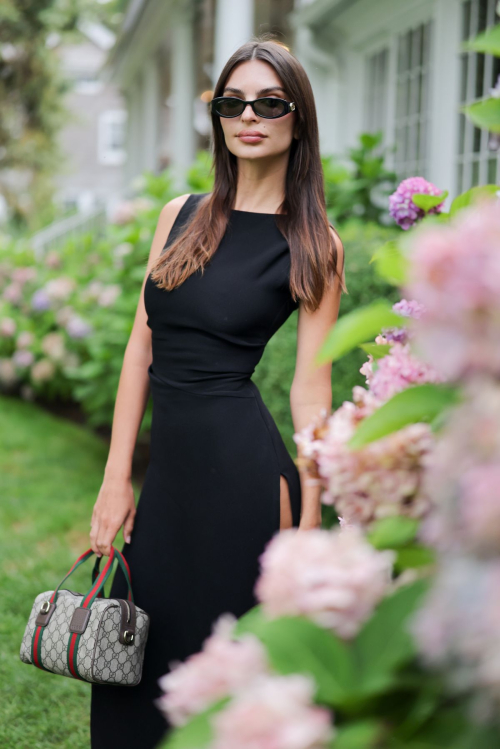 Emily Ratajkowski co-hosts Gucci dinner, July 2025 1