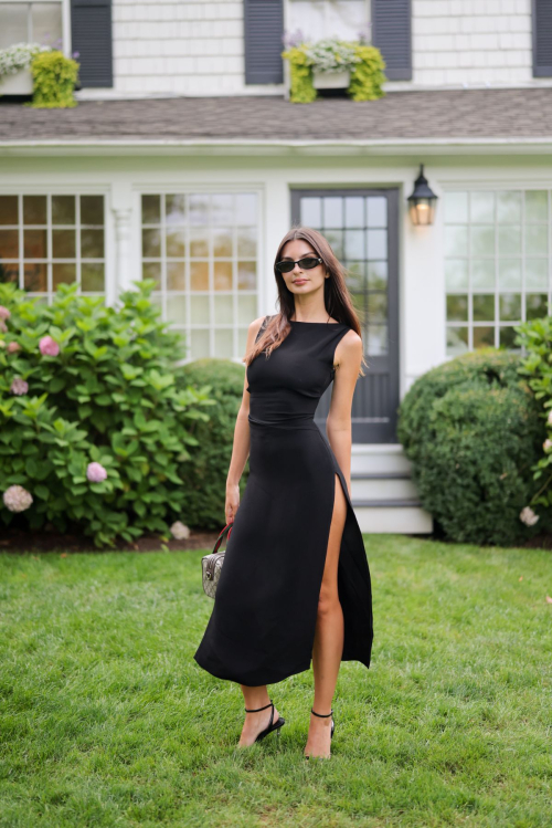 Emily Ratajkowski co-hosts Gucci dinner, July 2025 4