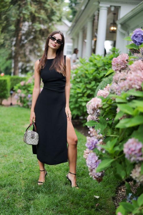 Emily Ratajkowski co-hosts Gucci dinner, July 2025 6