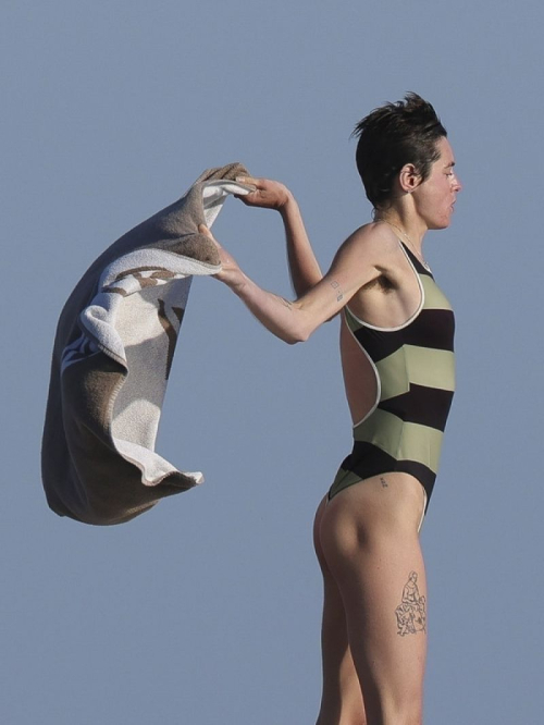 Emma Corrin in swimsuit on a boat in Ibiza, May 2025 3