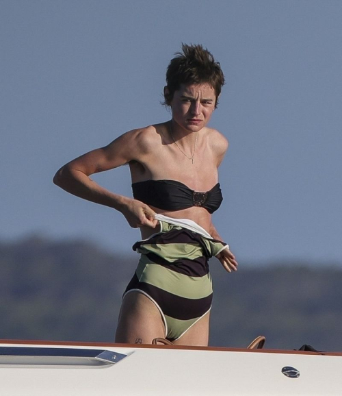 Emma Corrin in swimsuit on a boat in Ibiza, May 2025 5
