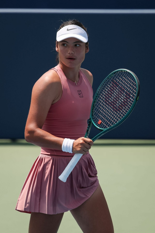 Emma Raducanu at DC Open Quarterfinal July 2025 6