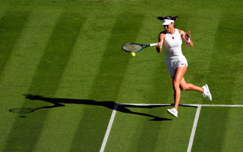 Emma Raducanu Wins First Round at Wimbledon, June 2025 4