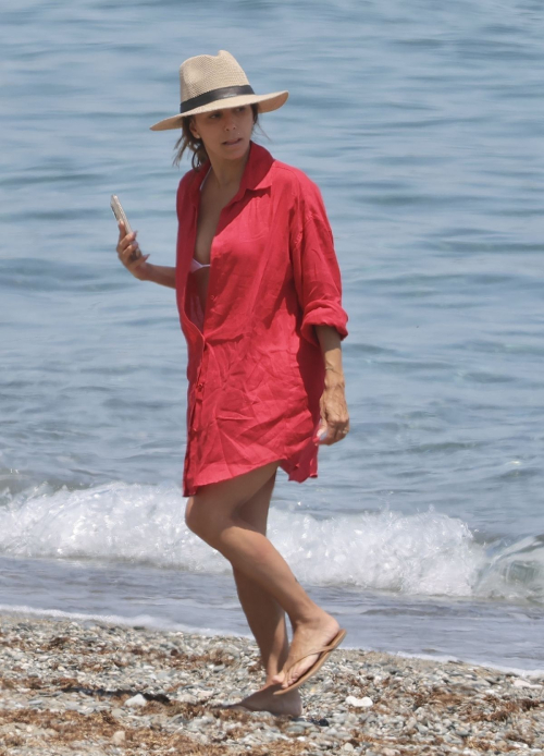 Eva Longoria in Red Shirt in Marbella, June 2025 1