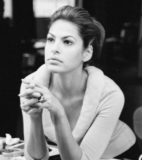 Eva Mendes glows in Instagram snaps, July 2025 4