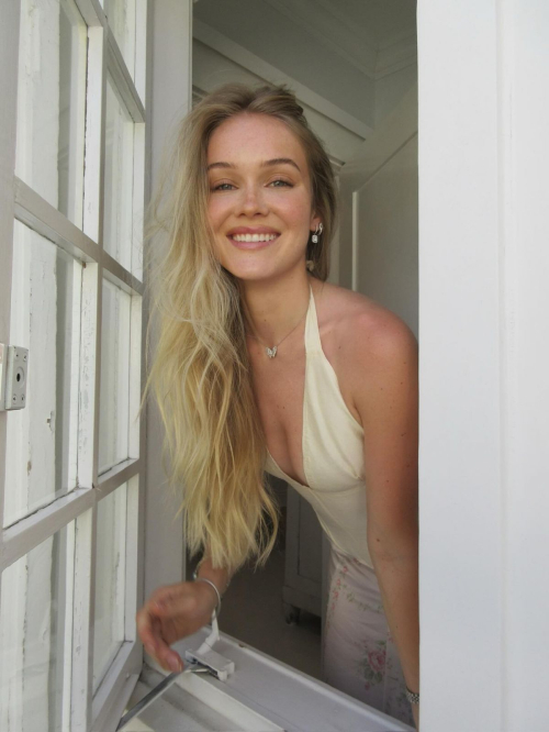 Faith Schroder Summer Instagram Moments, July 2025 3